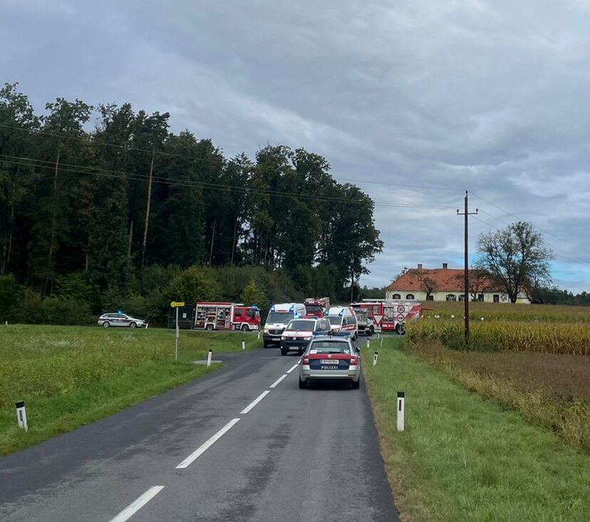 Verkehrsunfall L442 Kreuzung St. Kind Breitenfeld